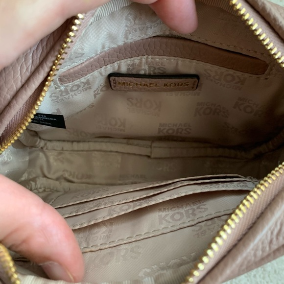 Jet Set Saffiano Leather Mini Crossbody - Picture 4 of 6